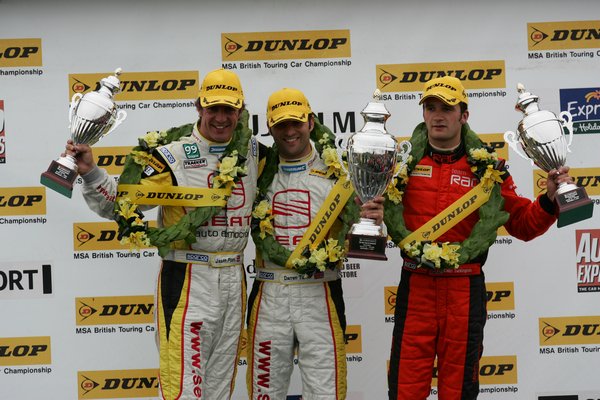 IO9F9465 - British Touring Car Championship from Knockhill