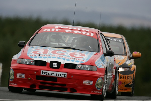 IO9F0145 - British Touring Car Championship from Knockhill