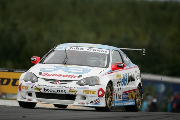 IO9F0076 - British Touring Car Championship from Knockhill