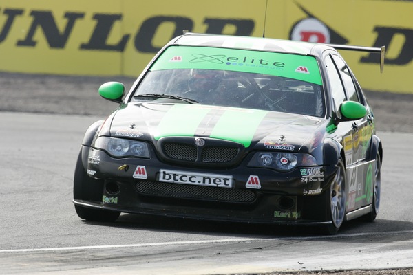 IO9F0763 - British Touring Car Championship from Knockhill