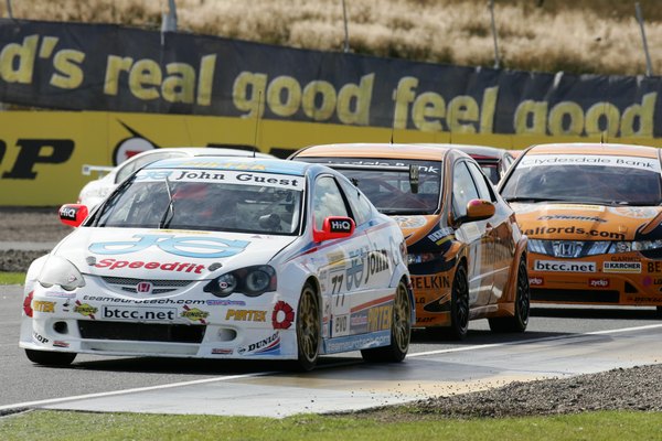 IO9F0699 - British Touring Car Championship from Knockhill