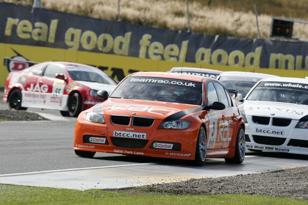 IO9F0683 - British Touring Car Championship from Knockhill