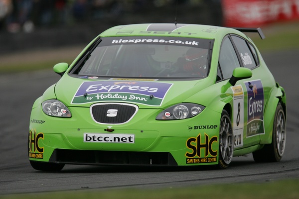 IO9F9217 - British Touring Car Championship from Knockhill