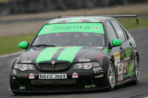 IO9F9182 - British Touring Car Championship from Knockhill