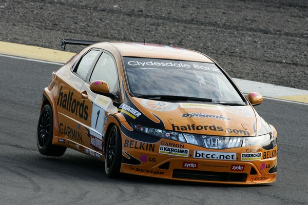 IO9F0785 - British Touring Car Championship from Knockhill