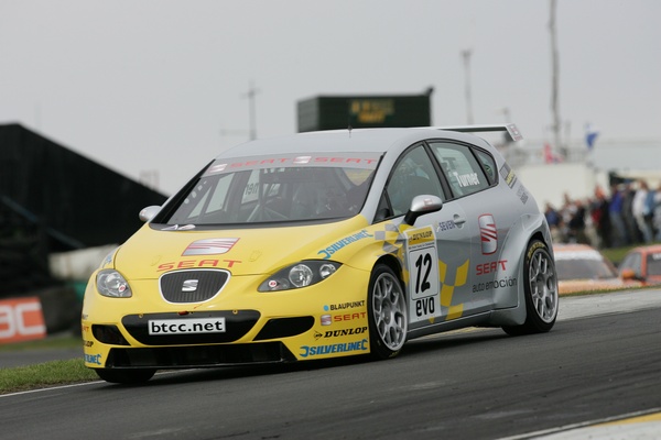 IO9F9077 - British Touring Car Championship from Knockhill