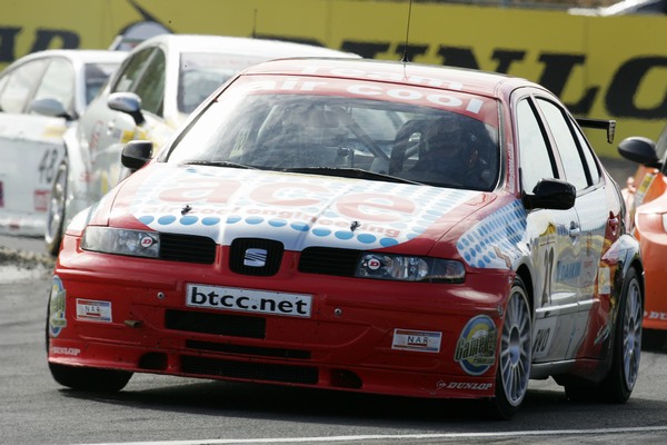 IO9F0760 - British Touring Car Championship from Knockhill