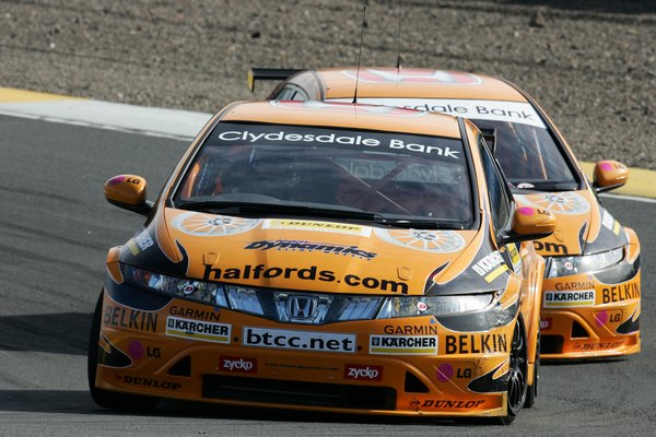 IO9F0889 - British Touring Car Championship from Knockhill