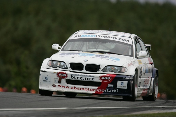 IO9F0102 - British Touring Car Championship from Knockhill