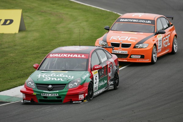 IO9F9290 - British Touring Car Championship from Knockhill