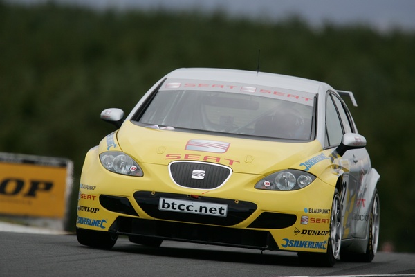 IO9F0108 - British Touring Car Championship from Knockhill