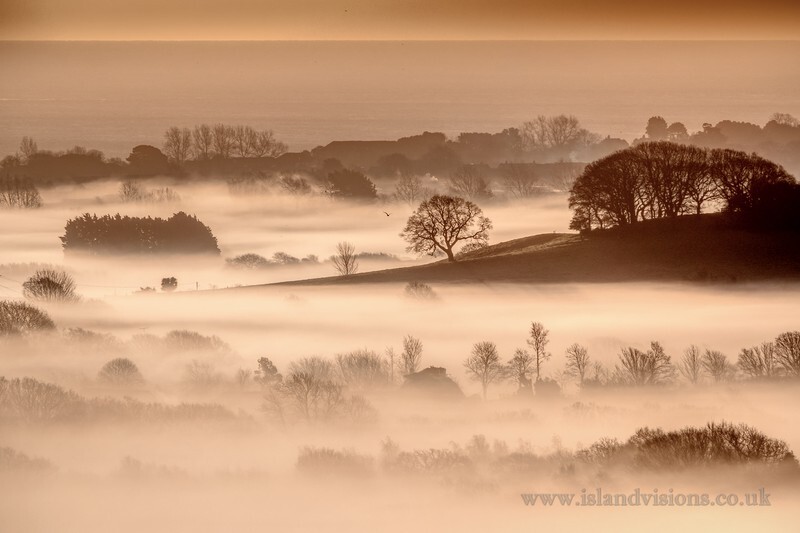 z3989 Mists over Brading, Sandown and beyond - Sandown, Shanklin, Luccombe and Wroxall