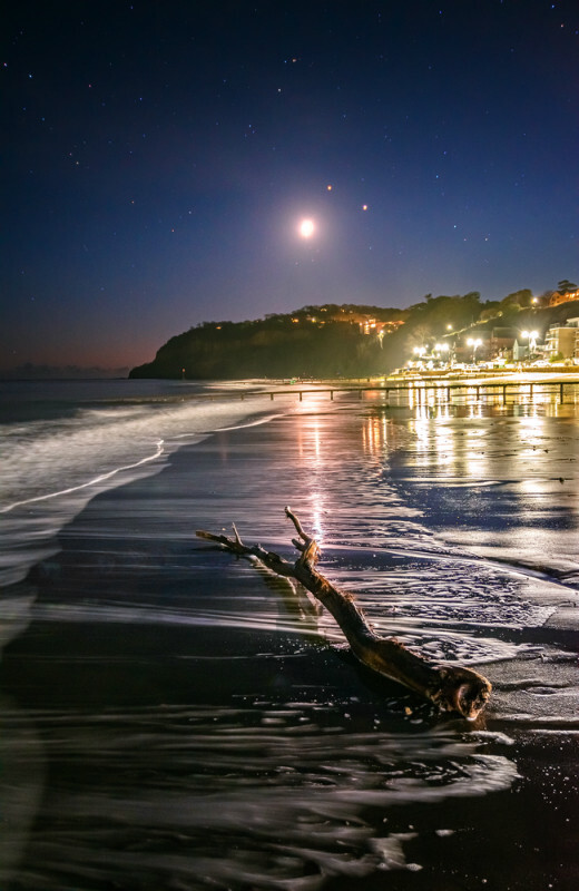 z3688 Saturn Jupiter and the Moon, Shanklin Beach - Sandown, Shanklin, Luccombe and Wroxall