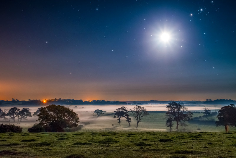 z2799 Misty Moonrise over Ashey - East Cowes to Ryde inc Haventstreet, Ashey, Wooton & Binstead