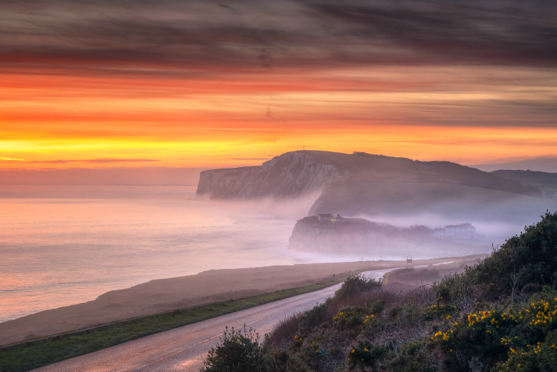 z3020 Evening Mist over Freshwater Bay - Freshwater Bay to Colwell Bay inc the Needles