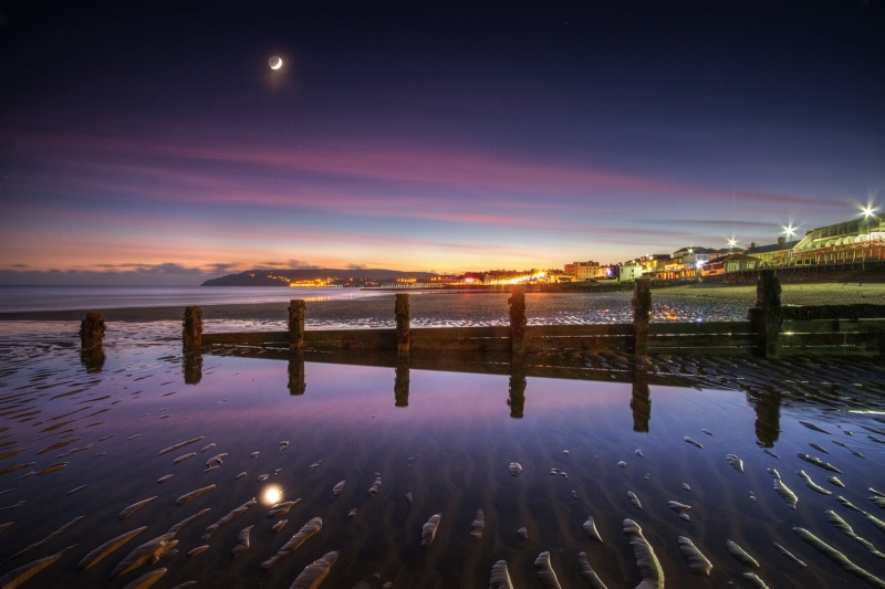 z2601 Cresent Moon at Dusk, Sandown Beach - Sandown, Shanklin, Luccombe and Wroxall