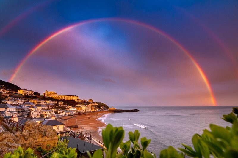 z4011 After the Rain, Ventnor Bay - Ventnor to St Catherine's inc Bonchurch, Whitwell & the Undercliff