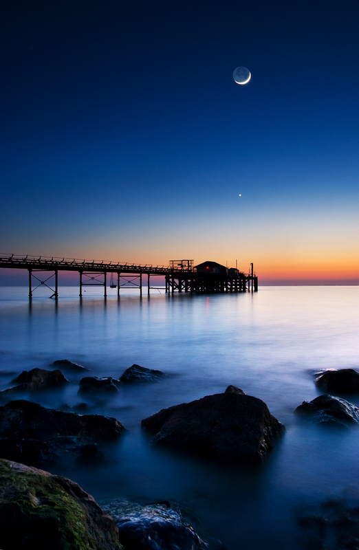 z1823 Totland Pier at Dusk - Freshwater Bay to Colwell Bay inc the Needles