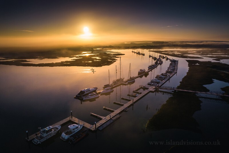 z4442 Misty Morning Yarmouth - Latest images