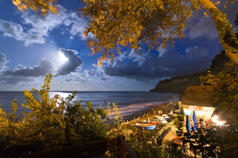 z2484 Shanklin Chine Beach by Moonlight - Sandown, Shanklin, Luccombe and Wroxall