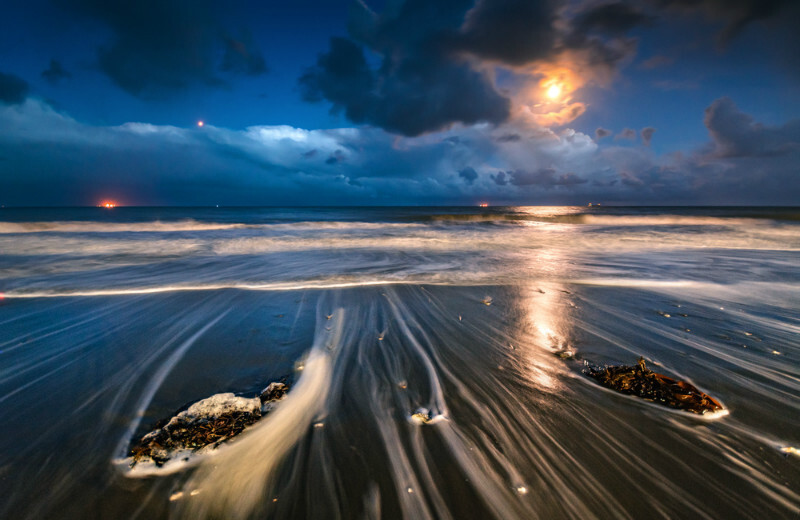 z3678 Moon and Mars at Dusk, Shanklin Beach - Sandown, Shanklin, Luccombe and Wroxall
