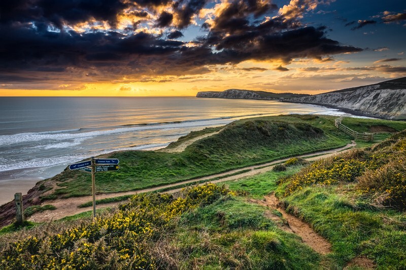 z4002 A Spring Evening at Compton Bay - Blackgang to Compton inc Brighstone, Shorwell & West Wight