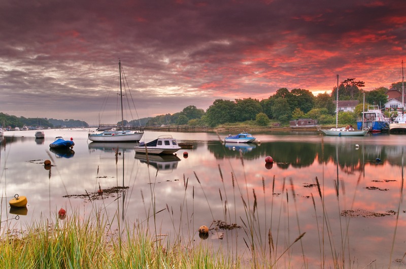 z2317 Sunrise Red, Wootton Creek - East Cowes to Ryde inc Haventstreet, Ashey, Wooton & Binstead