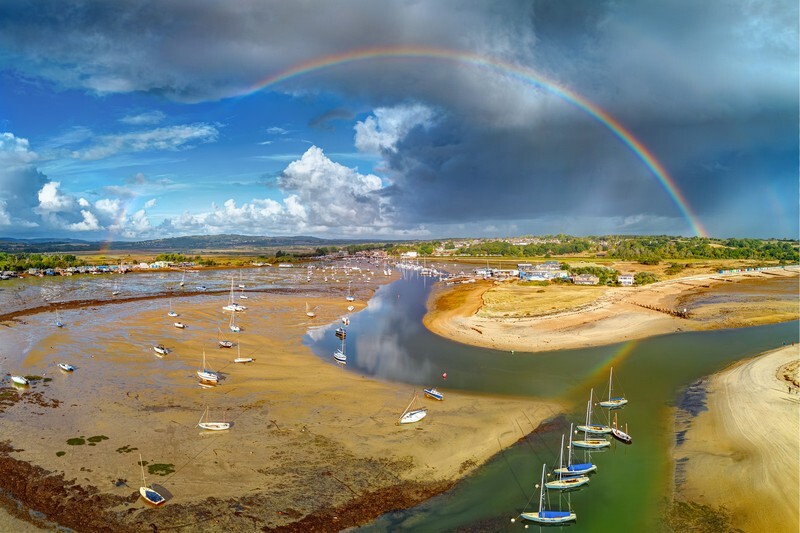 z4414 Clearing Showers over Bembridge Harbour - Latest images
