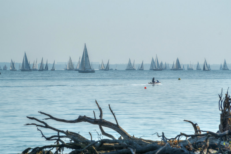 z3237 Round the Island Race, Bouldnor - Yarmouth to West Cowes inc Newtown