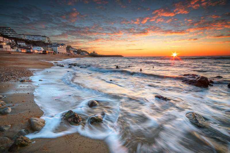 z2996 Ventnor Bay Sunrise - Ventnor to St Catherine's inc Bonchurch, Whitwell & the Undercliff
