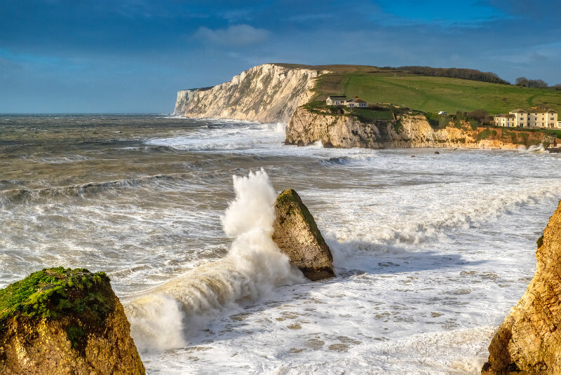 z3570 Stormy Seas, Freshwater Bay - Freshwater Bay to Colwell Bay inc the Needles
