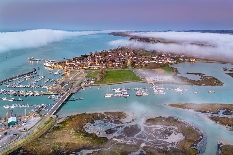z4369 Misty Dusk over Yarmouth - Yarmouth to West Cowes inc Newtown