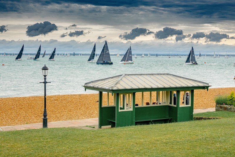 z4382 Round the Island Race, Cowes - Latest images