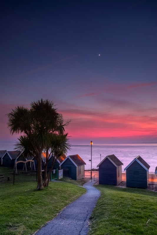z2680 Venus at Dusk, Gurnard - Yarmouth to West Cowes inc Newtown