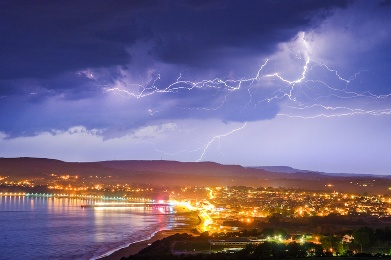 z1977 Lightning over Sandown Bay - Sandown, Shanklin, Luccombe and Wroxall