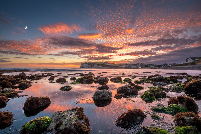 z2950 Sunset Reflections Freshwater Bay - Freshwater Bay to Colwell Bay inc the Needles
