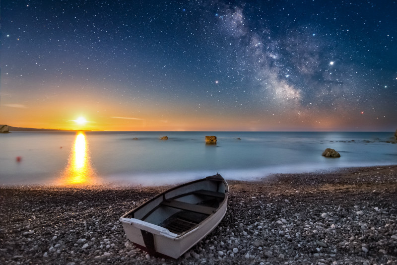 z3430 Milky Way and Moonrise, Freshwater Bay - Freshwater Bay to Colwell Bay inc the Needles