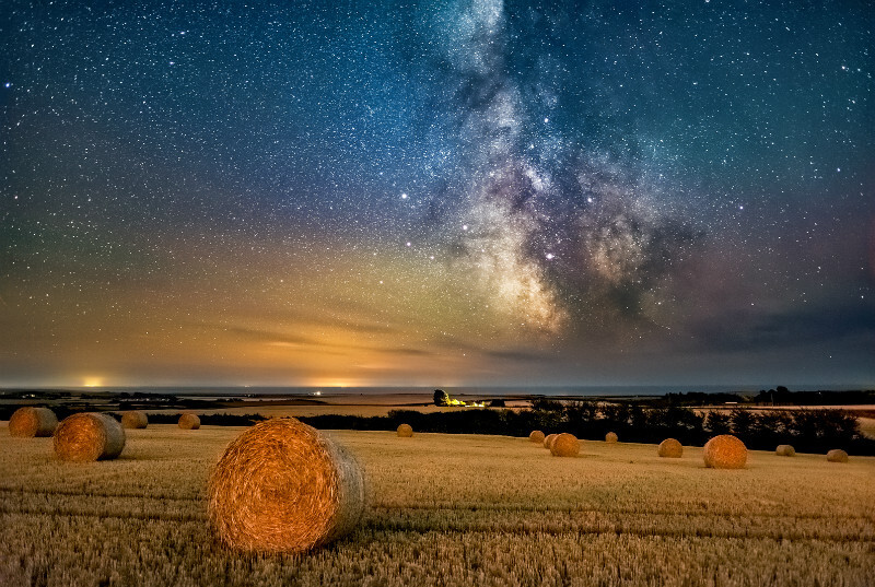 z3504 Bales under the Milky Way near Shorwell - Blackgang to Compton inc Brighstone, Shorwell & West Wight