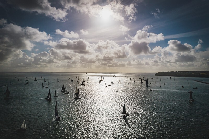 z4065 Round the Island Race, Gurnard - Yarmouth to West Cowes inc Newtown