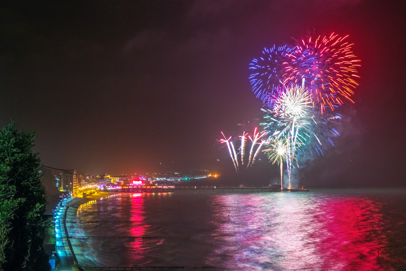 z2820 Sandown Fireworks - Sandown, Shanklin, Luccombe and Wroxall