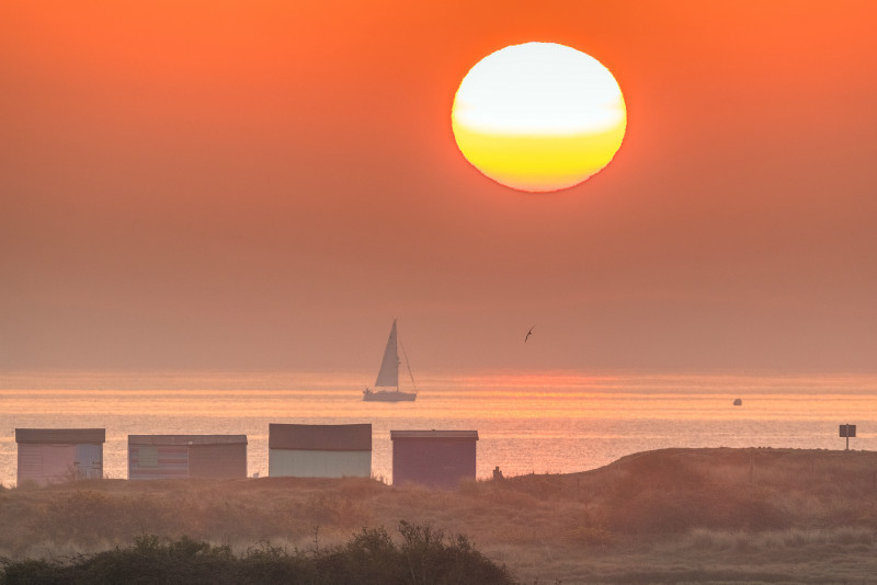 z3041 Sunrise over the Duver, St Helens - Seaview to Bembridge, Whitecliff Bay and Brading