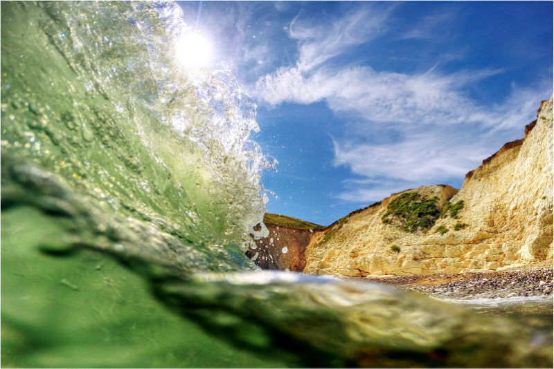 w018 Summer Surf, Watcombe Bay - The