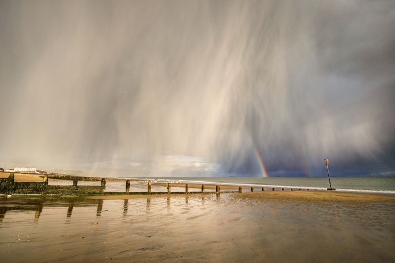 z2647 Approaching Hailstorm, Sandown Bay - Sandown, Shanklin, Luccombe and Wroxall