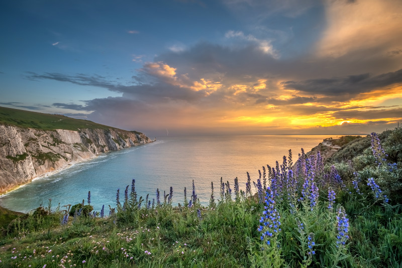 z2923 Distant Storm at the Needles - Freshwater Bay to Colwell Bay inc the Needles