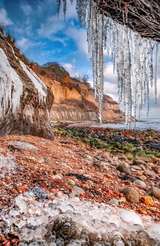 z3733 Ice Cave, Luccombe Beach - Sandown, Shanklin, Luccombe and Wroxall