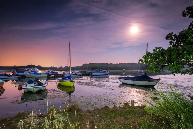 z2519 Shalfleet Quay by Moonlight - Yarmouth to West Cowes inc Newtown