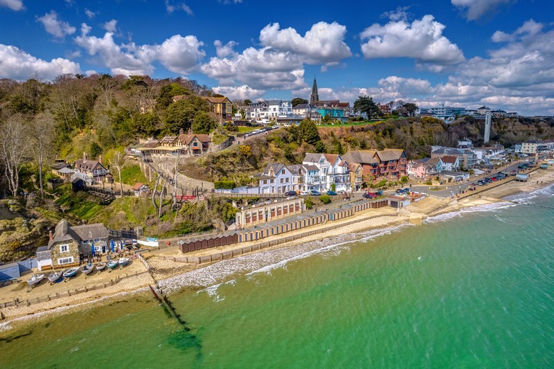 z4028 Fresh Spring Day, Shanklin Chine beach - Sandown, Shanklin, Luccombe and Wroxall