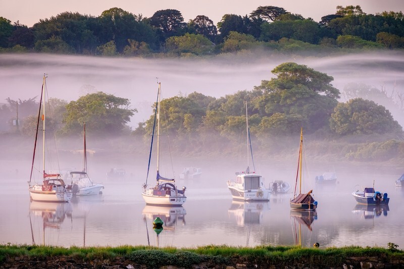 z4266 Morning Mist over Bembridge Harbour - Seaview to Bembridge, Whitecliff Bay and Brading