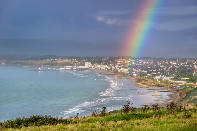 z2786 Rainbow over Sandown Bay - Sandown, Shanklin, Luccombe and Wroxall