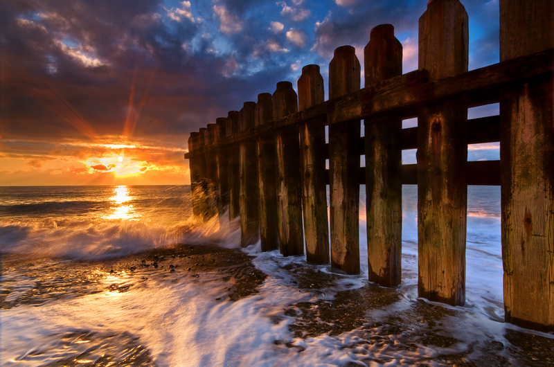 z1722 Ventnor Old Breakwater at Sunrise - Ventnor to St Catherine's inc Bonchurch, Whitwell & the Undercliff